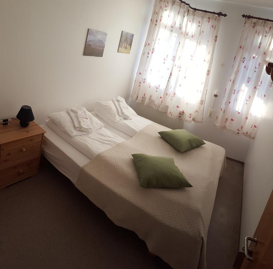 Guesthouse Leirubakki Asolfsstathir 외부 사진