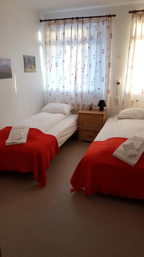 Guesthouse Leirubakki Asolfsstathir 외부 사진
