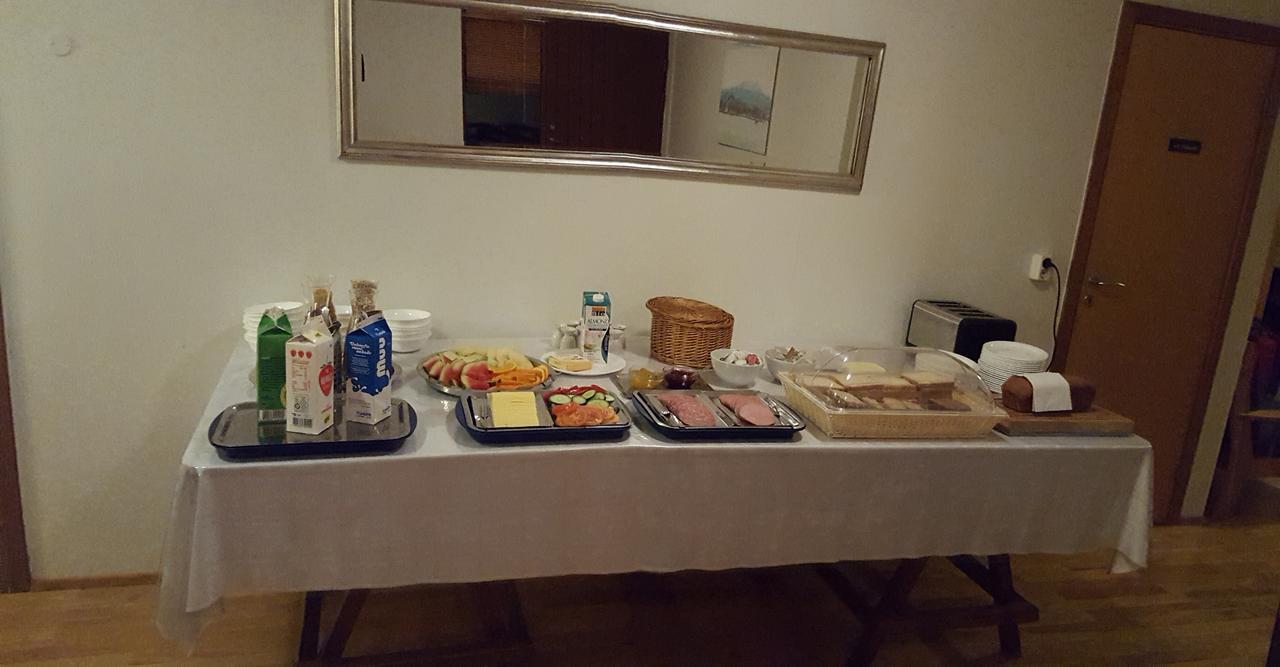 Guesthouse Leirubakki Asolfsstathir 외부 사진